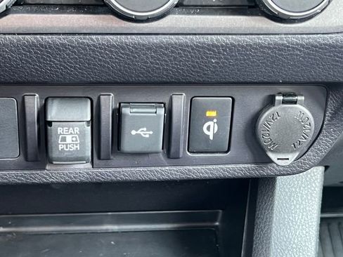 Used 2023 Toyota Tacoma TRD Sport AWD/4WD image 30