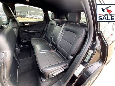 Used 2025 Ford Escape ST-Line AWD/4WD image 26