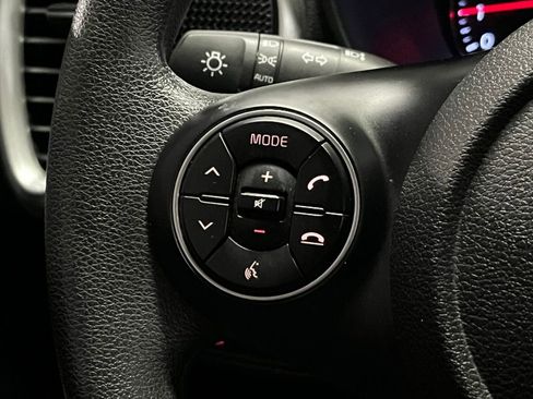 Used 2020 Kia Soul S image 21
