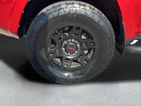 Used 2023 Toyota 4Runner SR5 Premium w/ Moonroof Package AWD/4WD image 27