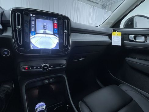 New 2026 Volvo XC40 B5 Ultra w/ Climate Package image 13