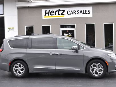 Used 2022 Chrysler Pacifica Limited