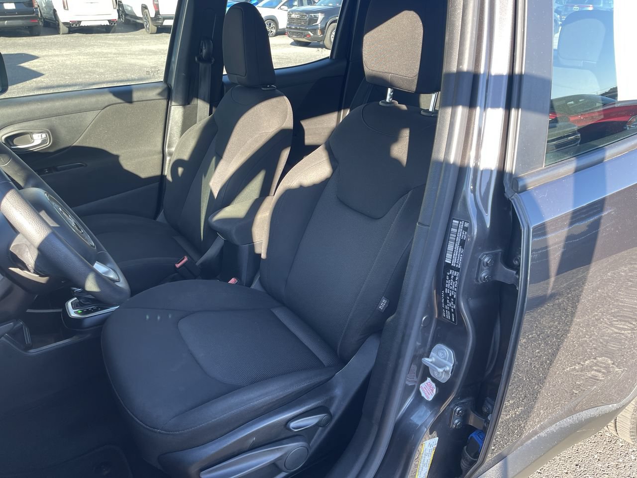 Used 2020 Jeep Renegade Sport FWD image 19