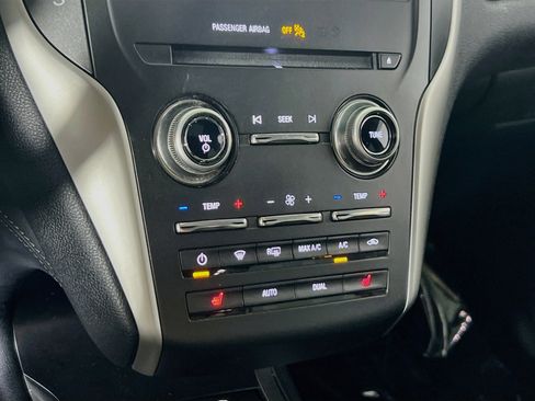 Used 2017 Lincoln MKC Premiere image 15