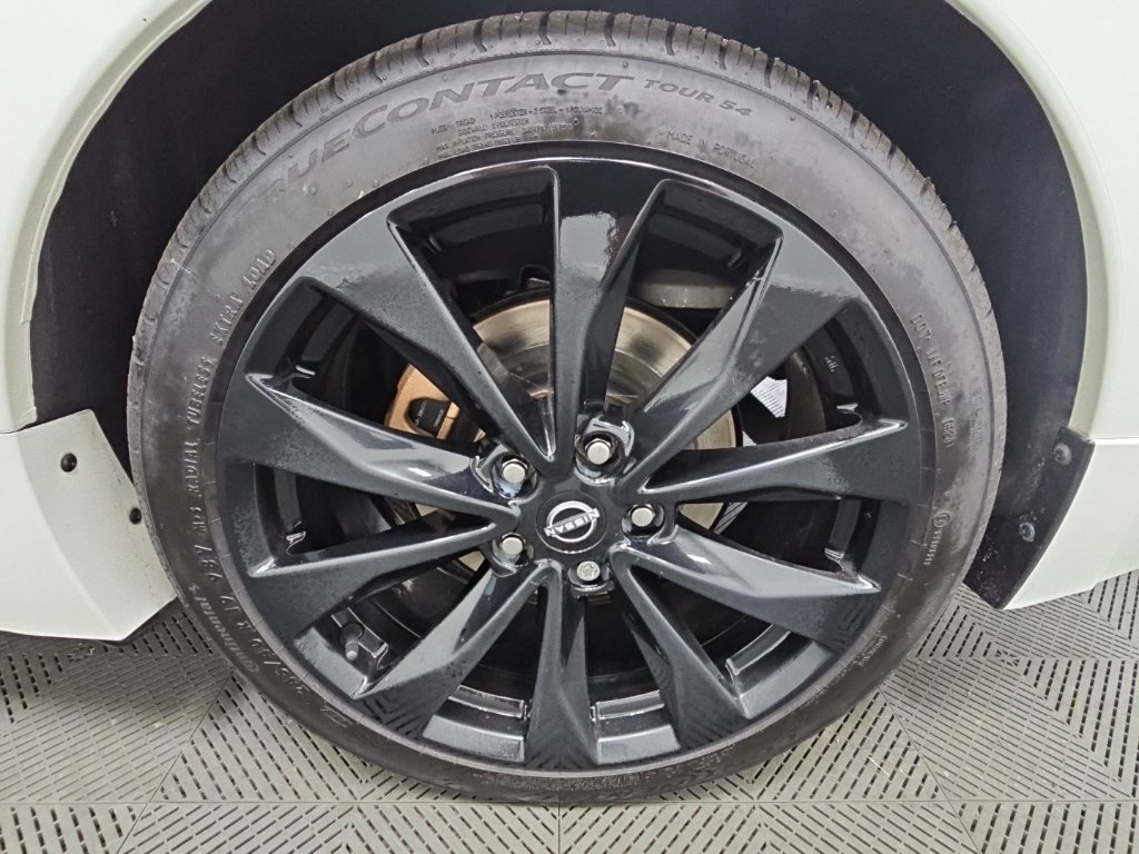 Used 2023 Nissan Maxima SR w/ Sport Mat Group FWD image 43