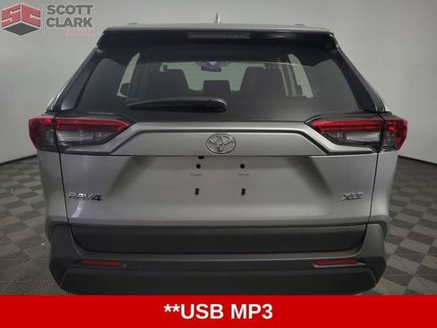 Used 2025 Toyota RAV4 XLE image 7
