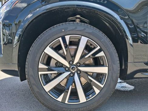 New 2026 Volvo XC90 B5 Core AWD/4WD image 22