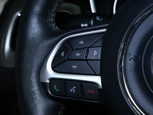 Used 2019 Jeep Compass Latitude w/ Popular Equipment Group image 22