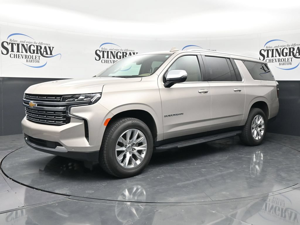 Used 2024 Chevrolet Suburban Premier RWD image 4