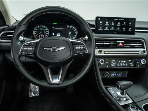 New 2026 Genesis G70 2.5T image 18