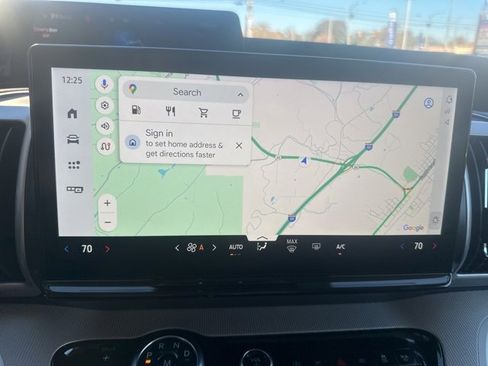 New 2025 Ford Expedition Active image 23