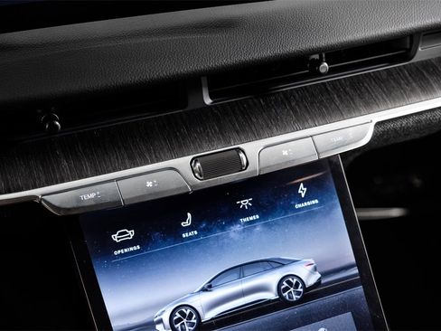 Used 2023 Lucid Air Touring image 23