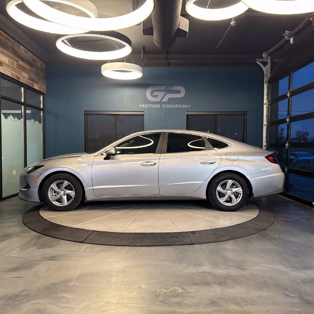 Used 2023 Hyundai Sonata SE FWD image 6