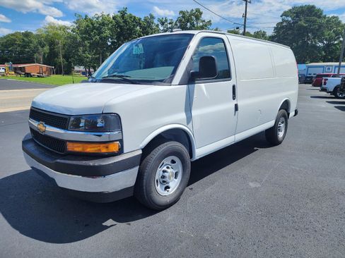 New 2025 Chevrolet Express 2500 w/ Driver Convenience Package image 1