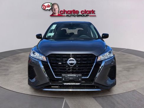 Used 2025 Nissan Kicks Play S image 9