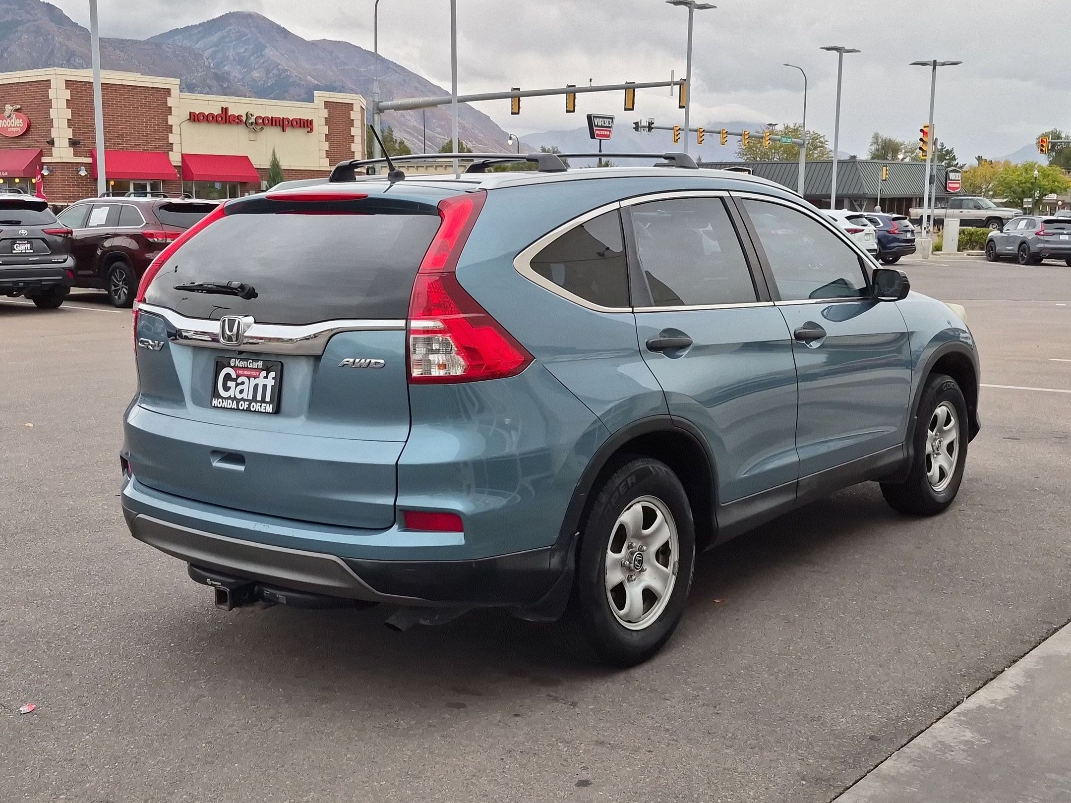 Used 2015 Honda CR-V LX image 3