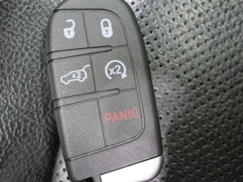 Used 2022 Jeep Compass High Altitude AWD/4WD image 29