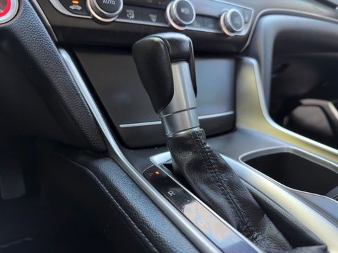 Used 2021 Honda Accord EX-L image 7