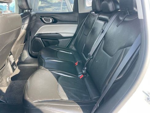 Used 2022 Jeep Compass Limited image 7