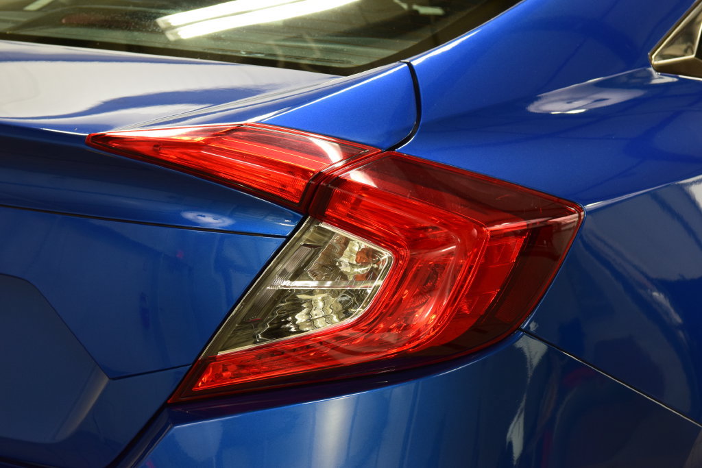 Used 2018 Honda Civic EX image 17
