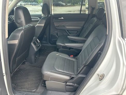 Used 2023 Volkswagen Atlas SEL Premium AWD/4WD image 6