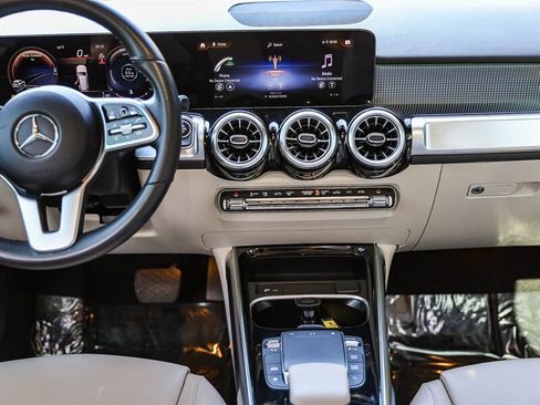 Used 2023 Mercedes-Benz GLB 250 image 17