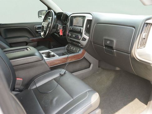 Used 2018 GMC Sierra 1500 SLT w/ Texas SLT Premium Package AWD/4WD image 18