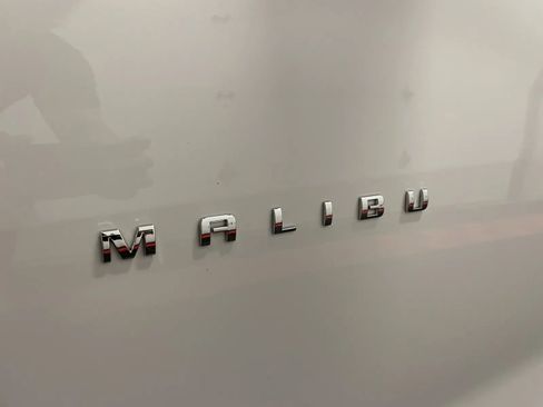 Used 2020 Chevrolet Malibu LS w/ Driver Confidence Package II image 11