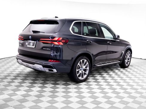Used 2024 BMW X5 xDrive50e AWD/4WD image 7