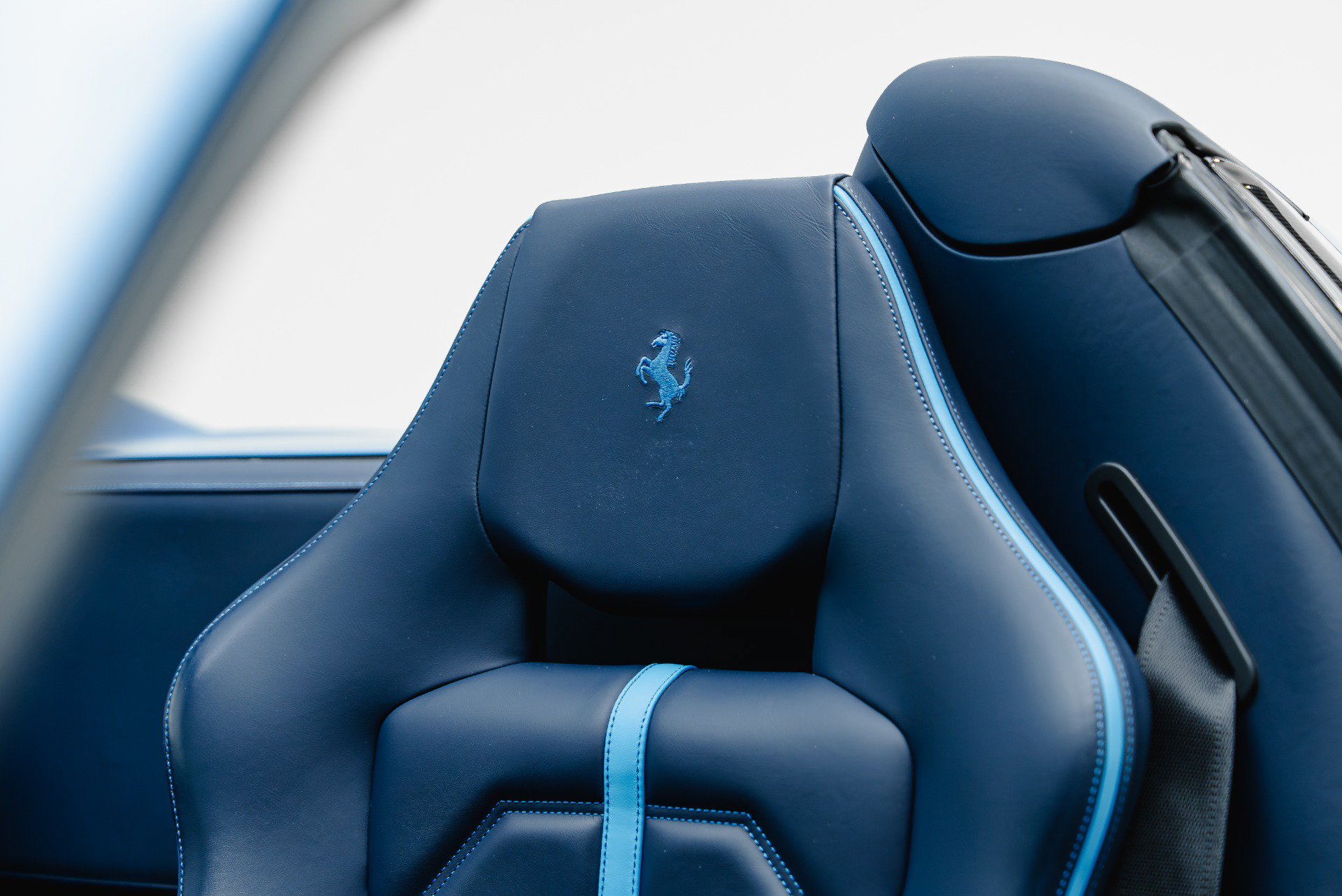 Used 2019 Ferrari 488 Spider RWD image 48