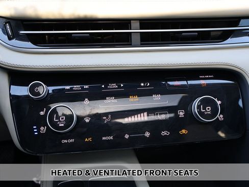 Used 2023 INFINITI QX60 Luxe w/ Vision Package FWD image 9
