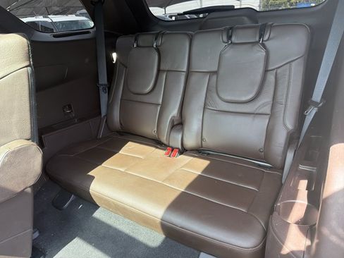 Used 2023 Ford Explorer King Ranch w/ Technology Package RWD image 24
