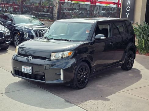Used 2013 Scion xB image 7