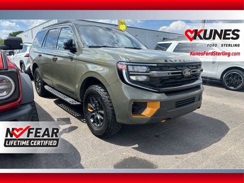 Used 2025 Ford Expedition Tremor AWD/4WD image 1