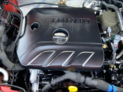 Used 2024 Buick Encore GX Sport Touring image 32