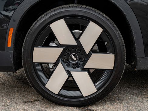 Used 2025 MINI Cooper Countryman S w/ Comfort Package Max image 20