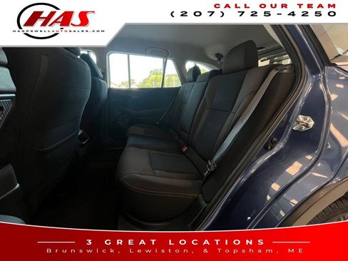 Used 2021 Subaru Outback AWD/4WD image 13