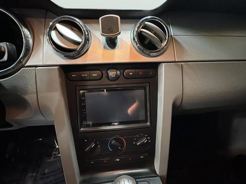 Used 2008 Ford Mustang GT Premium image 10