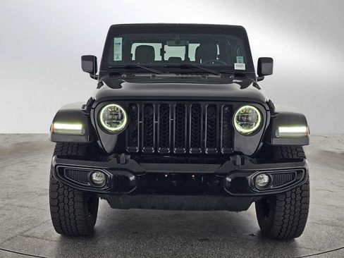 Used 2023 Jeep Gladiator Overland AWD/4WD image 8