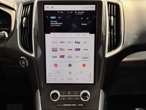 Used 2024 Ford Edge SEL image 21