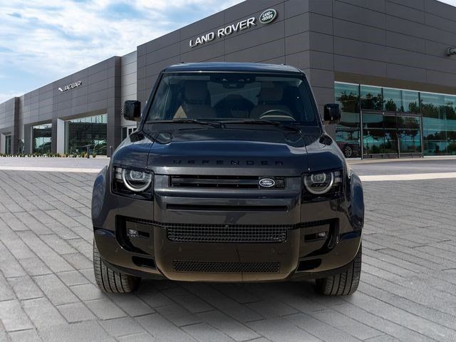 Used 2026 Land Rover Defender 110 X-Dynamic SE AWD/4WD image 8