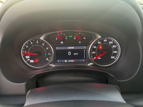 Used 2024 GMC Terrain SLT image 23