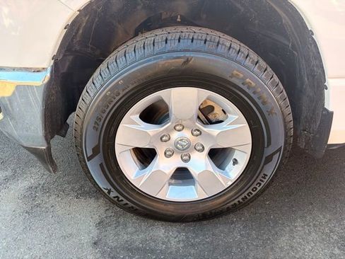 Used 2023 RAM 1500 Lone Star AWD/4WD image 9