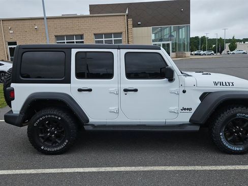 Used 2023 Jeep Wrangler Unlimited Sport AWD/4WD image 8