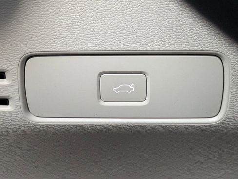 New 2026 Volvo XC40 B5 Ultra w/ Protection Package Premier image 34