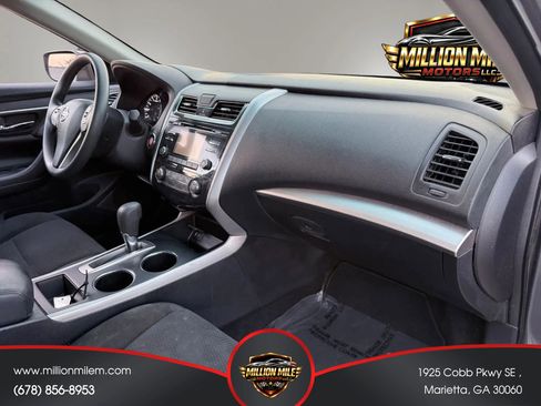 Used 2015 Nissan Altima 2.5 S w/ Special Edition Package FWD image 19