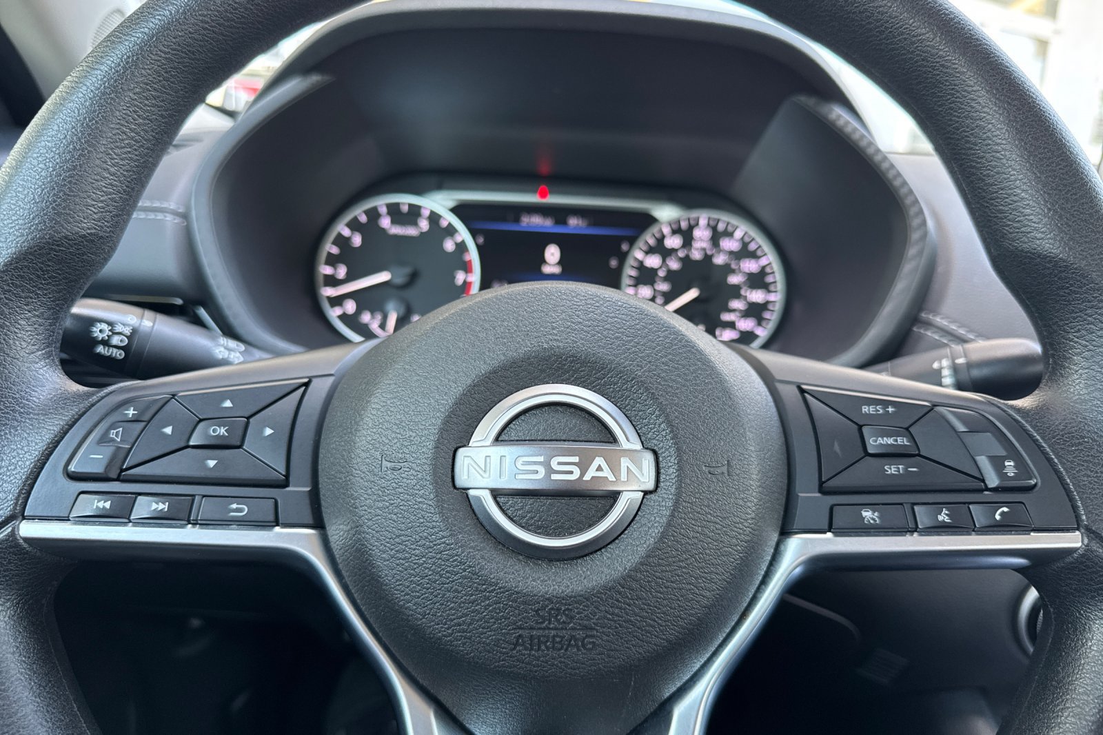 Used 2024 Nissan Sentra SV FWD image 23