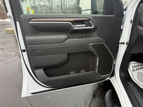 New 2026 GMC Sierra 3500 SLE w/ SLE Value Package image 15