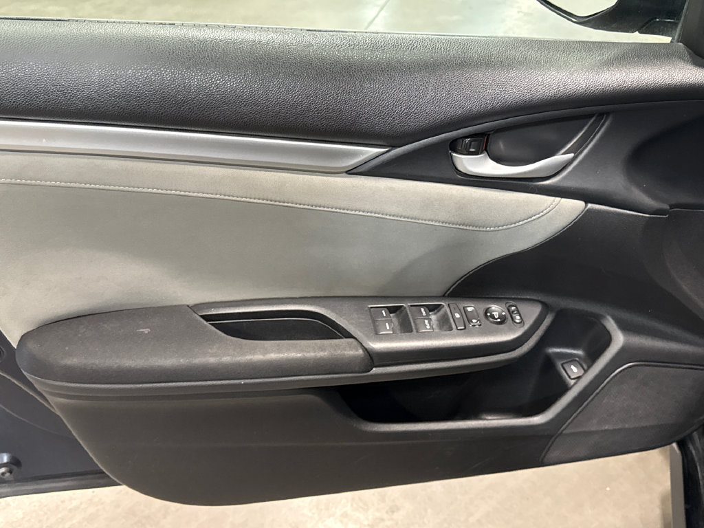 Used 2018 Honda Civic EX image 7