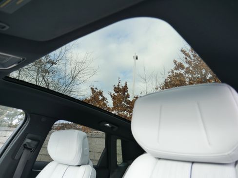 Certified 2024 Cadillac Lyriq Luxury image 14